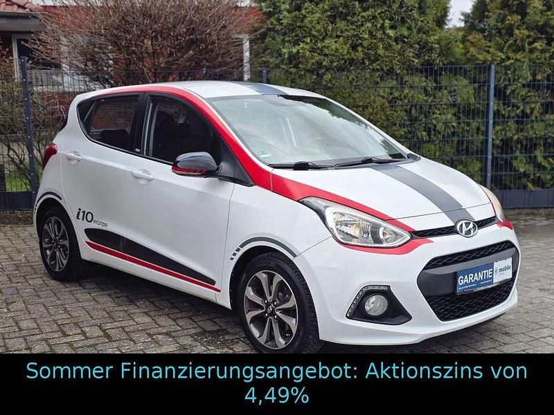 Gebraucht Hyundai i10 Edition 67 PS (49 kW) 2015 Weiß Kleinwagen