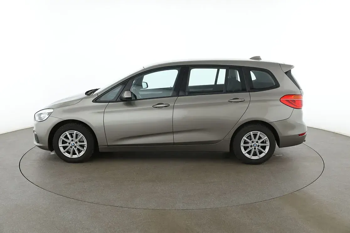 Gebraucht BMW 218 Gran Tourer 140 PS (102 kW) 2017 Grau Van / Kleinbus