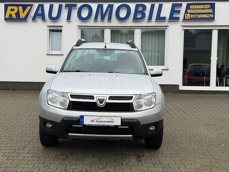 Grau Gebraucht 2012 Dacia Duster Prestige SUV | 7.490 € (Fairer Preis) - Bild 1/4