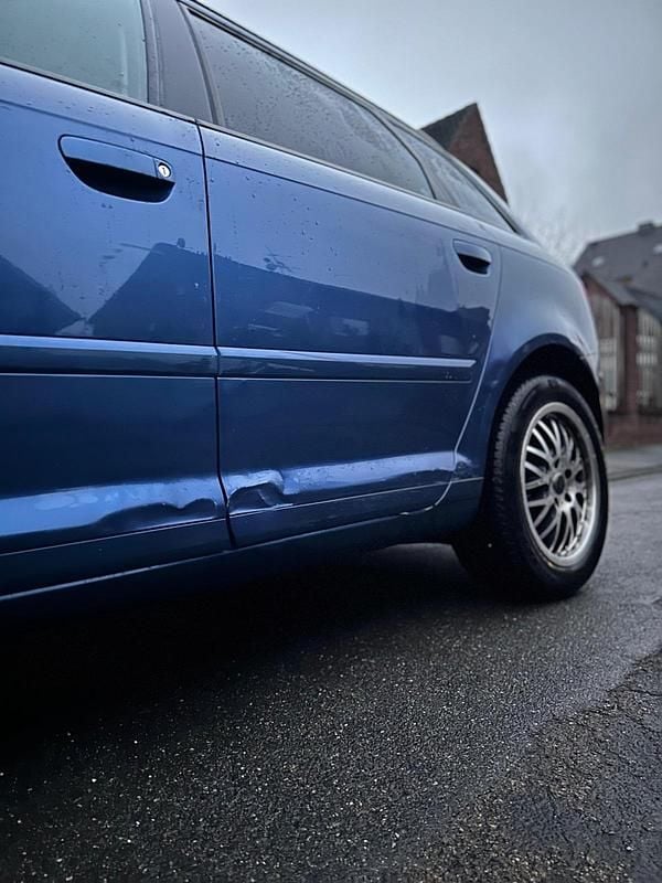 Second-hand Audi A3 150 CP (110 kW) 2006 Albastru Hatchback