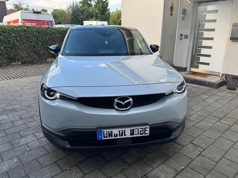 Weiß Gebraucht 2021 Mazda MX30 Ad'Vantage SUV | 14.900 € (Fairer Preis) - Bild 1/4