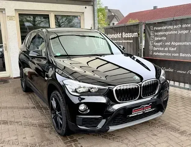 Gebraucht BMW X1 Advantage 140 PS (102 kW) 2018 Schwarz SUV
