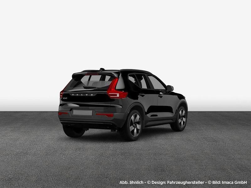 Używany Volvo XC40 Plus 163 KM (119 kW) 2025 Czarny SUV
