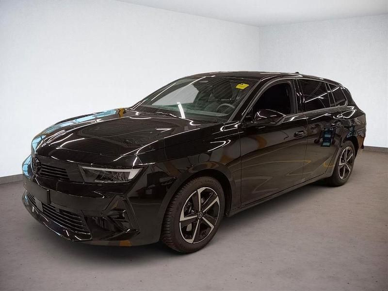 Gebraucht Opel Astra S 131 PS (96 kW) 2024 Schwarz Kombi