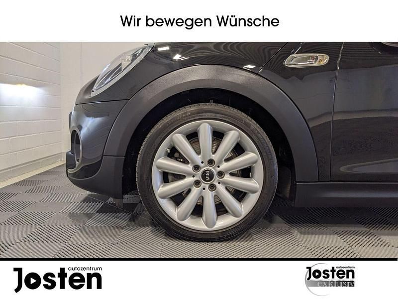 Gebraucht Mini Cooper S Chili 192 PS (141 kW) 2019 Schwarz (midnight black metallic (schwarz)) Kleinwagen