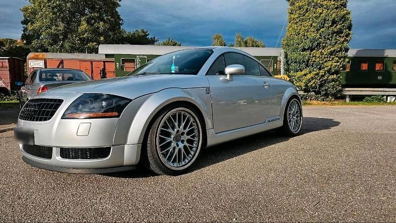 Second-hand Audi TT 180 CP (132 kW) 2003 Argintiu Coupe