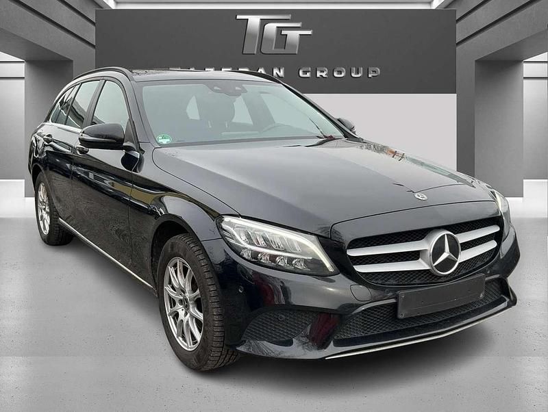 Gebraucht Mercedes C200 Business 160 PS (117 kW) 2020 Schwarz Kombi