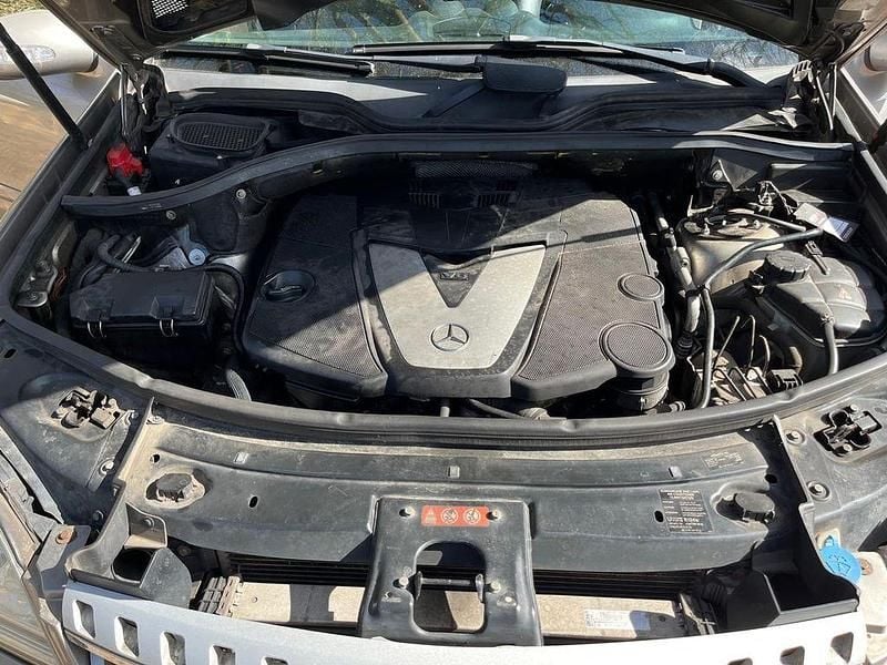 Gebraucht Mercedes ML320 224 PS (164 kW) 2007 Silber SUV