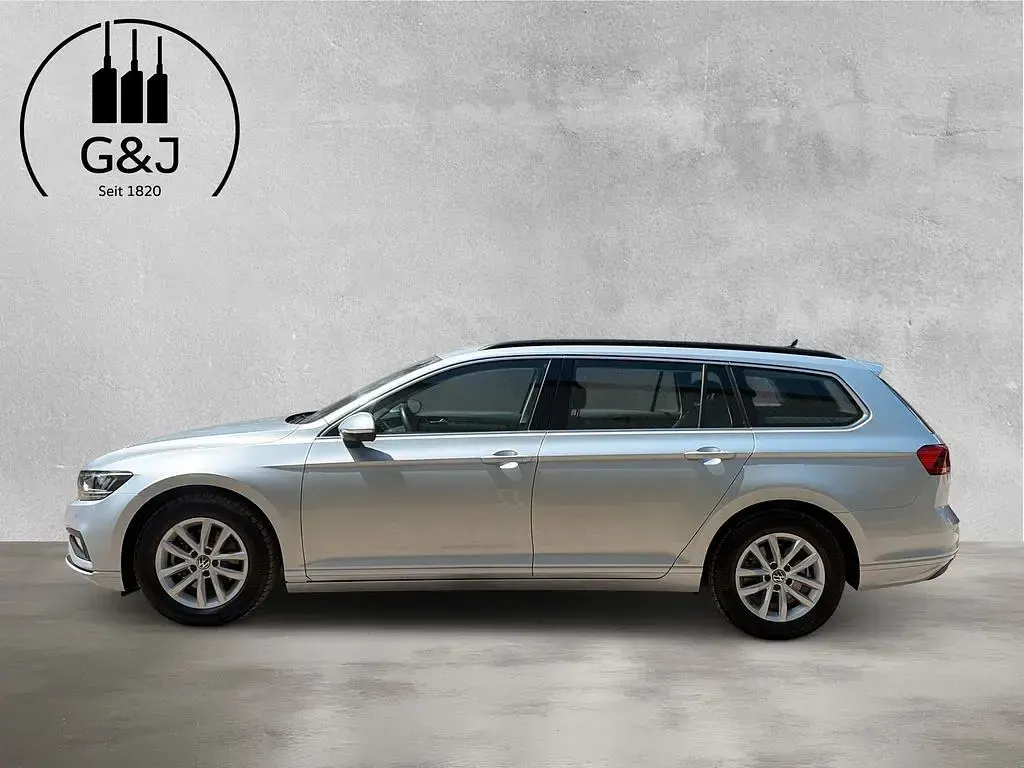 Gebraucht VW Passat Business 150 PS (110 kW) 2023 Silber Kombi