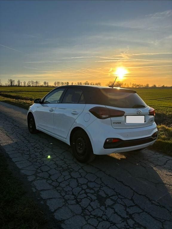 Gebraucht Hyundai i20 YES! 101 PS (74 kW) 2019 Weiß Kleinwagen