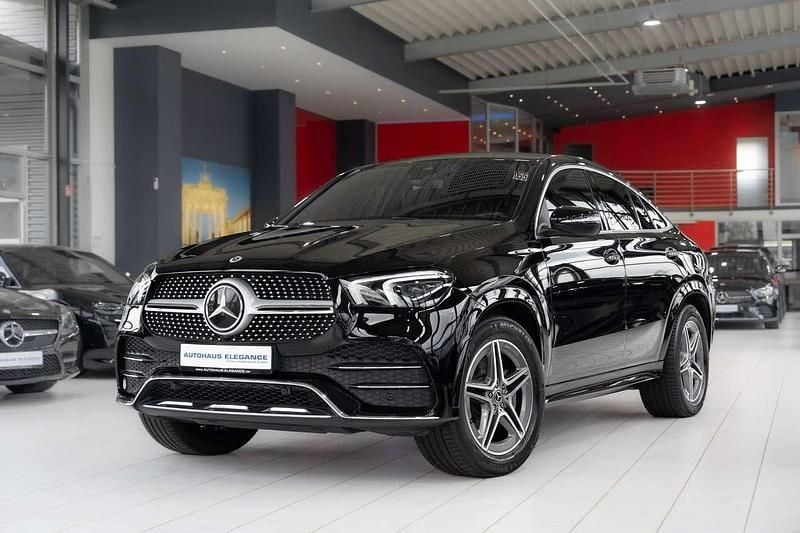 Ung. schwarz unilack Gebraucht 2020 Mercedes GLE350 AMG line Coupé | 59.780 € - Bild 1/4