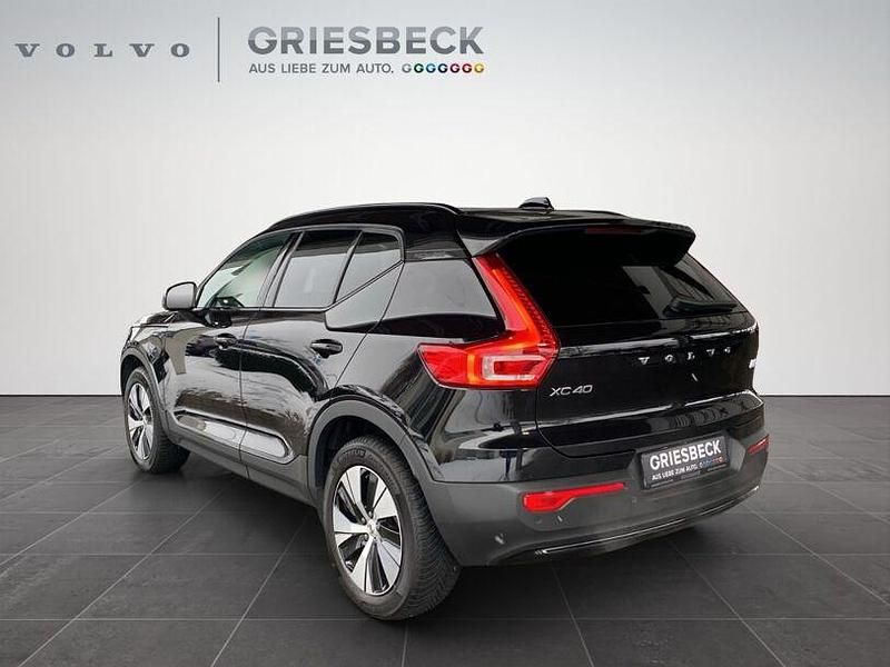 Gebraucht Volvo XC40 Plus 261 PS (191 kW) 2022 Onyx black / (metallic) SUV