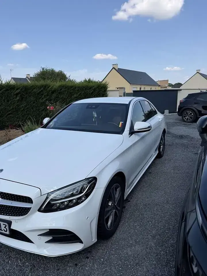 Gebraucht Mercedes C180 AMG line 156 PS (114 kW) 2019 Weiß Kombi
