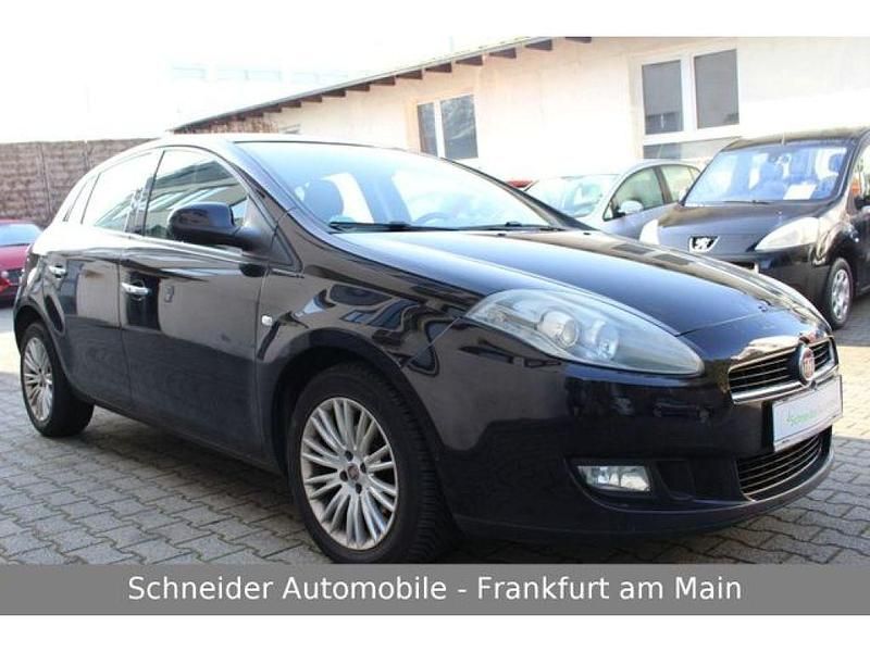 Gebraucht Fiat Bravo 105 PS (77 kW) 2011 Colore esterno (nero etna) (metallic) Kleinwagen