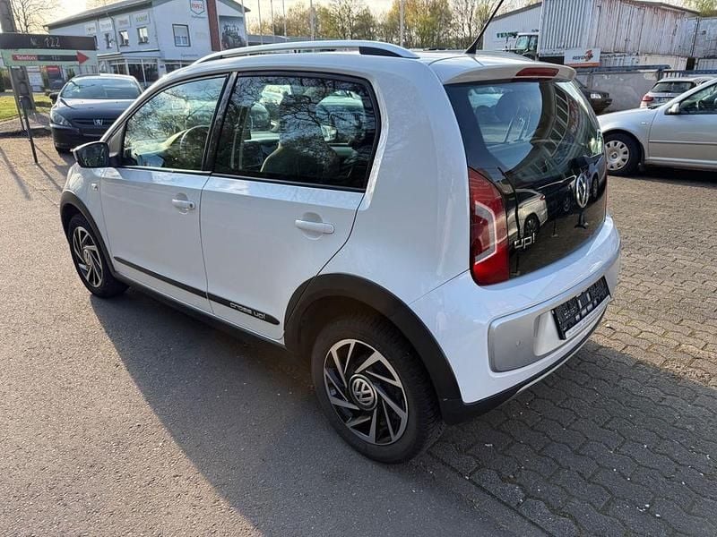 Gebraucht VW cross up! 75 PS (55 kW) 2017 Weiß Kleinwagen