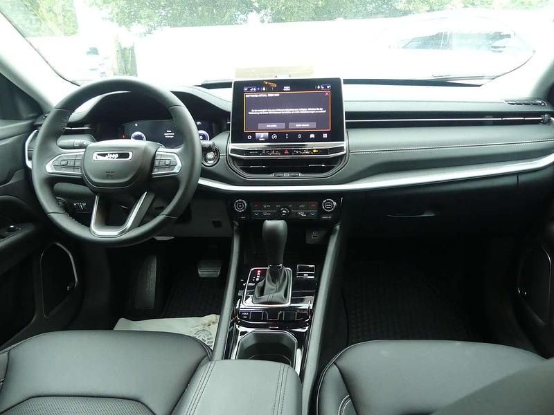 Gebraucht Jeep Compass 131 PS (96 kW) 2023 Alpine white SUV