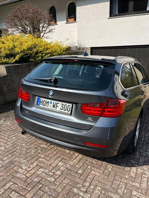 Gebraucht BMW 316 116 PS (85 kW) 2013 Grau Kombi