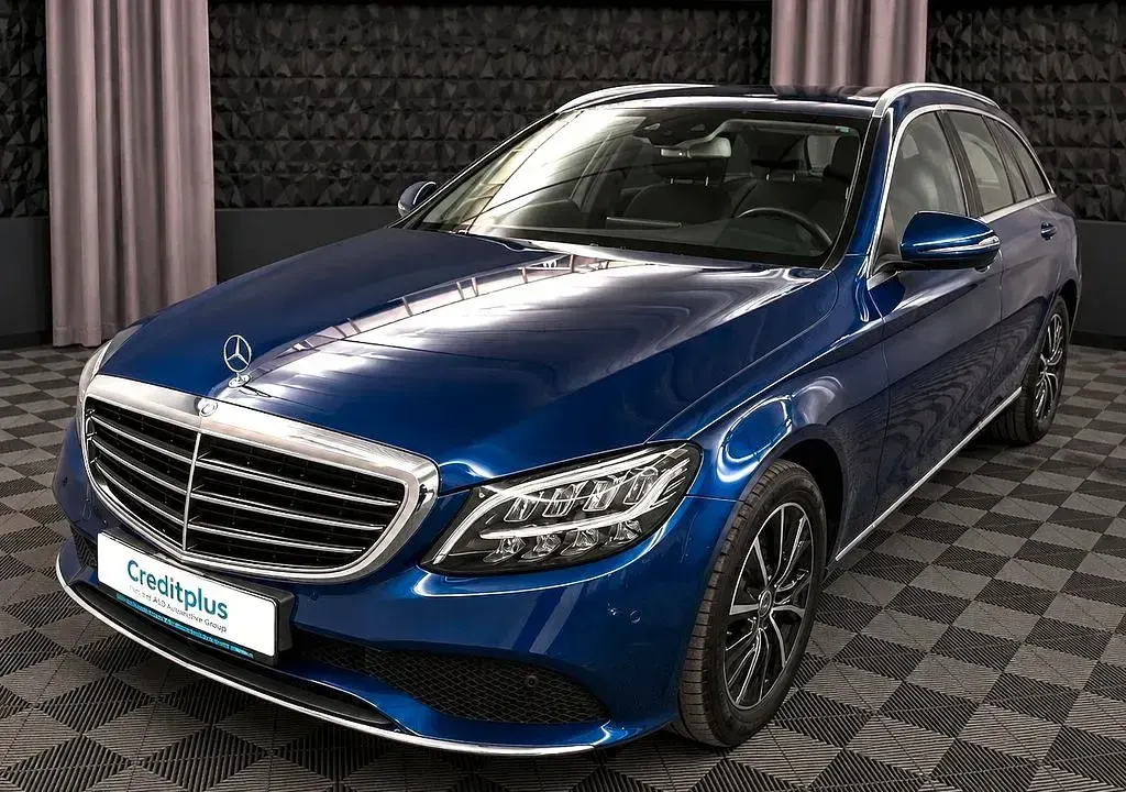 Gebraucht Mercedes C200 160 PS (117 kW) 2021 Blau Limousine