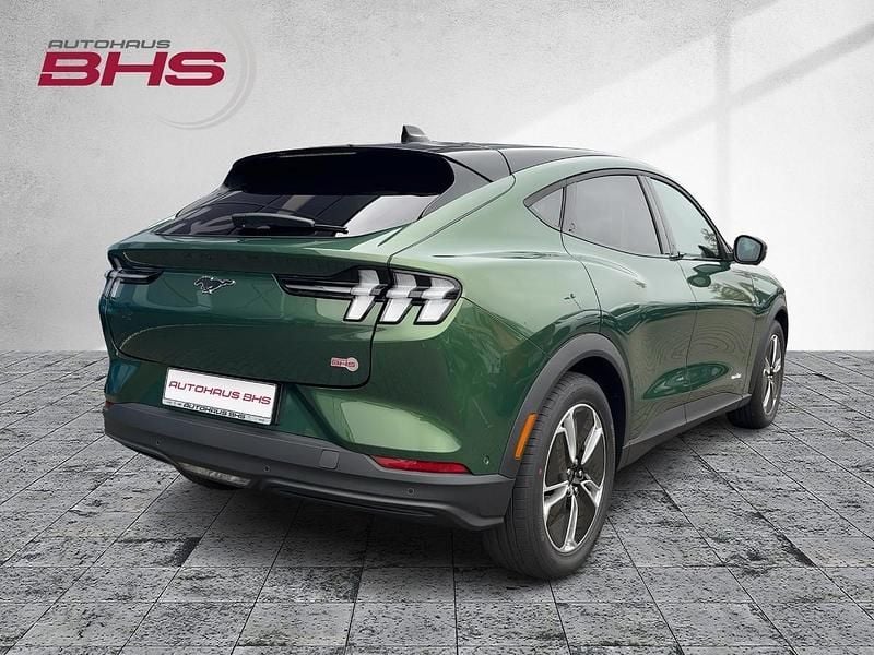 Neu Ford Mustang Mach-E Basis 197 kW (269 PS) 2025 Eruption green (grün) SUV