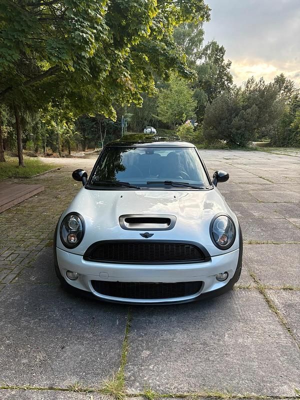 Silber Gebraucht 2010 Mini Cooper S Kleinwagen | 8.999 € (Fairer Preis) - Bild 1/4