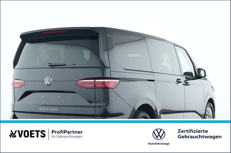 Gebraucht VW Multivan Life 150 PS (110 kW) 2025 Schwarz Van