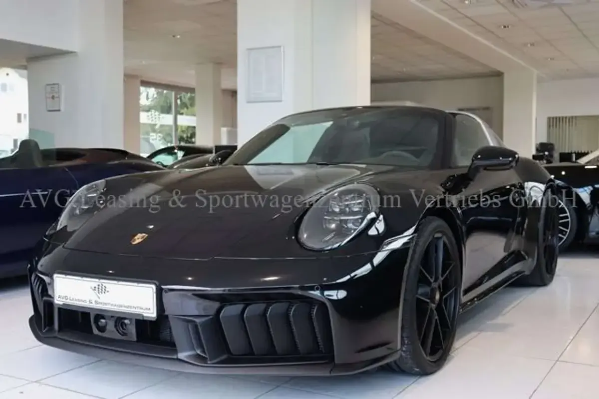 Gebraucht Porsche 911 Carrera 4 GTS Targa 480 PS (353 kW) 2024 Schwarz Cabrio