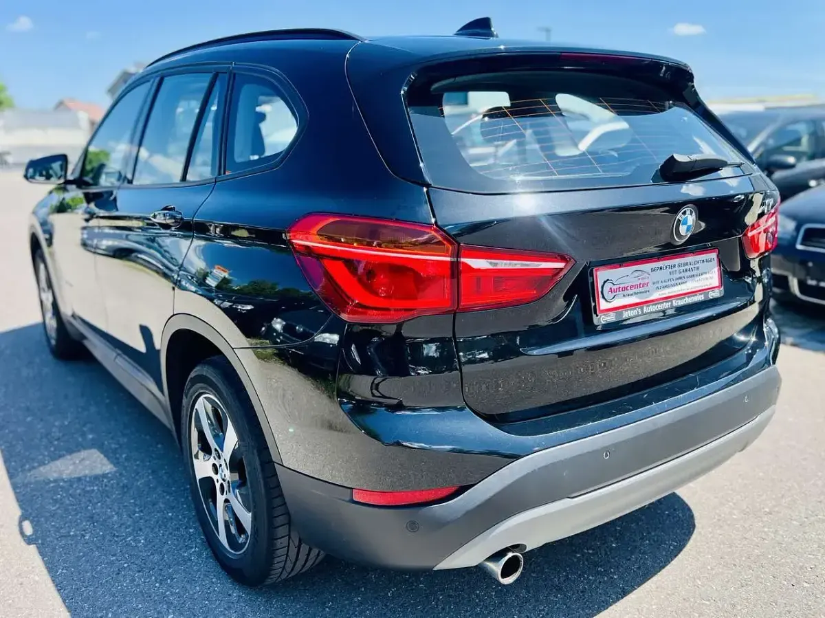 Gebraucht BMW X1 150 PS (110 kW) 2015 Black sapphire metallic SUV