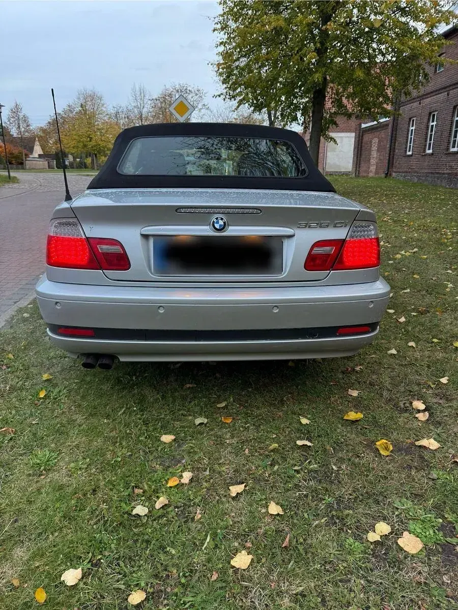 Gebraucht BMW 325 Cabriolet 192 PS (141 kW) 2005 Silber Cabrio