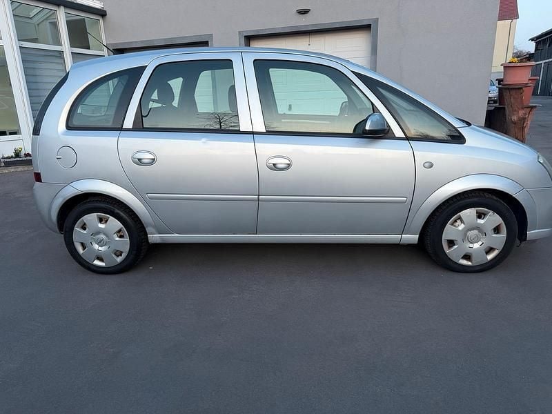 Gebraucht Opel Meriva 105 PS (77 kW) 2006 Silber Van / Kleinbus