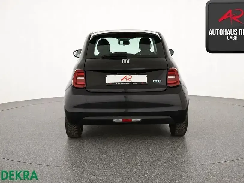 Gebraucht Fiat 500e 86 kW (118 PS) 2024 Schwarz Limousine
