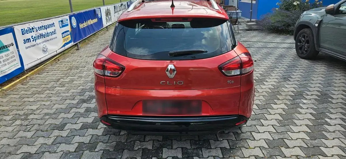 Gebraucht Renault Clio GrandTour 90 PS (66 kW) 2014 Rot Kombi