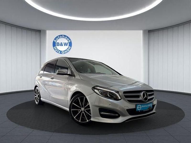Gebraucht Mercedes B180 122 PS (89 kW) 2015 Silber Van / Kleinbus