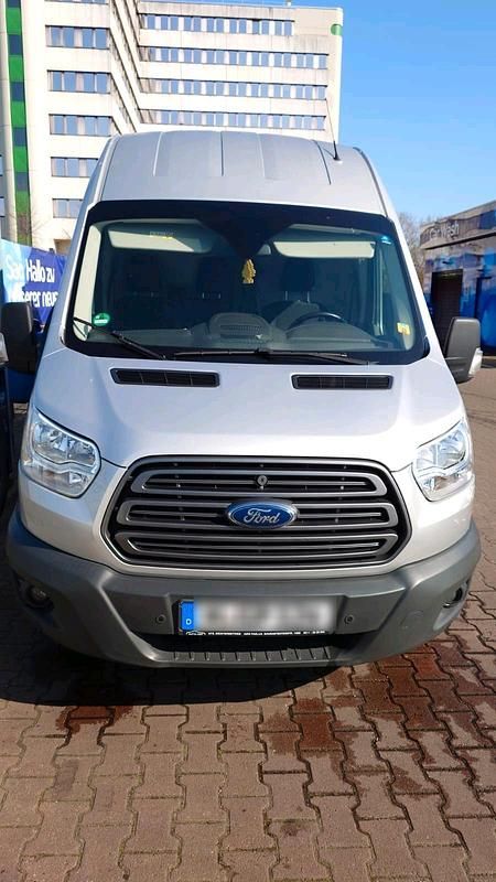 Silber Gebraucht 2019 Ford Transit Van / Kleinbus | 11.200 € - Bild 1/4