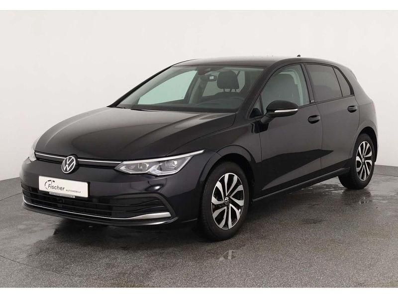 Gebraucht VW Golf VIII Active 150 PS (110 kW) 2023 Schwarz Limousine