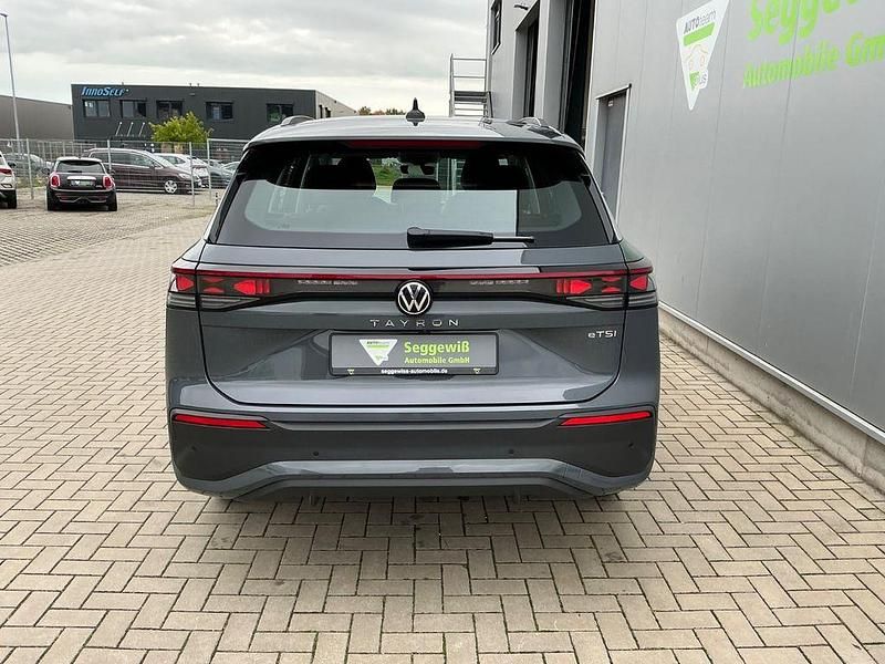 Gebraucht VW Tayron Life 150 PS (110 kW) 2025 Grau SUV