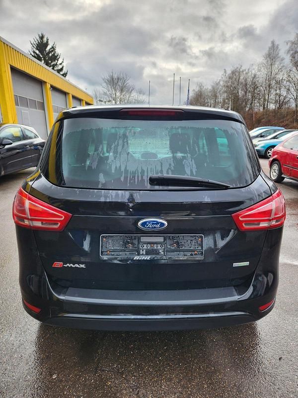 Gebraucht Ford B-MAX 125 PS (91 kW) 2014 Schwarz Van / Kleinbus
