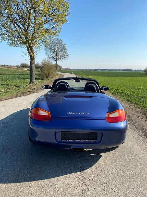 Second-hand Porsche Boxster S 252 CP (185 kW) 2000 Albastru Cabrio