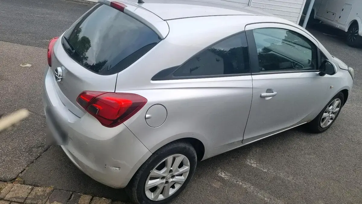 Gebraucht Opel Corsa 90 PS (66 kW) 2015 Grau Kleinwagen