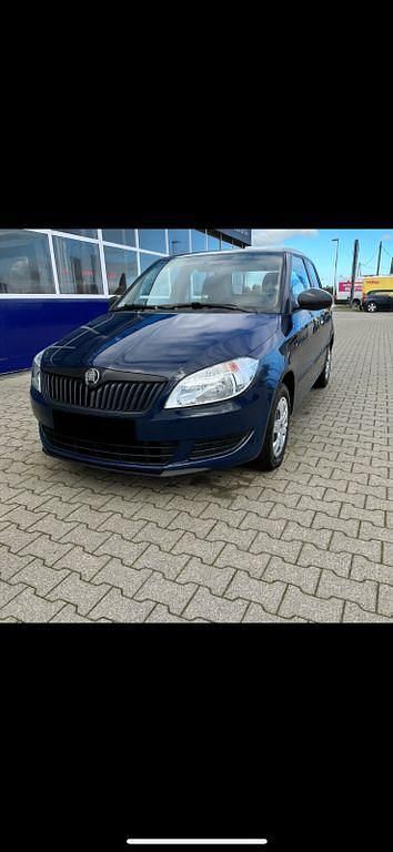 Blau Gebraucht 2012 Skoda Fabia Cool Edition Kleinwagen | 5.400 € (Fairer Preis) - Bild 1/4