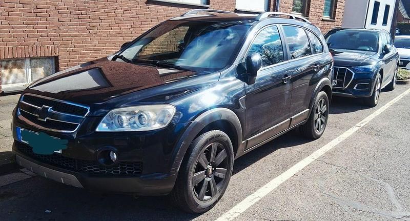 Gebraucht Chevrolet Captiva LT 150 PS (110 kW) 2009 Schwarz SUV