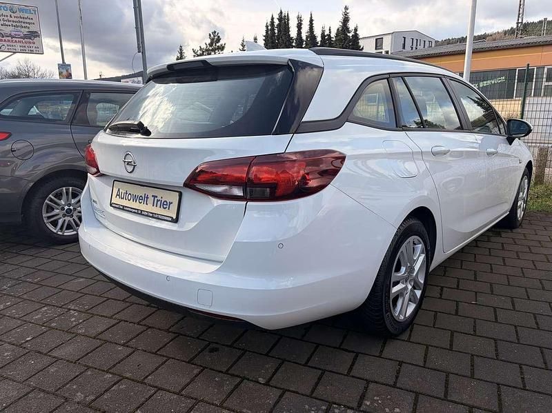Gebraucht Opel Astra 110 PS (80 kW) 2018 Weiß Kombi