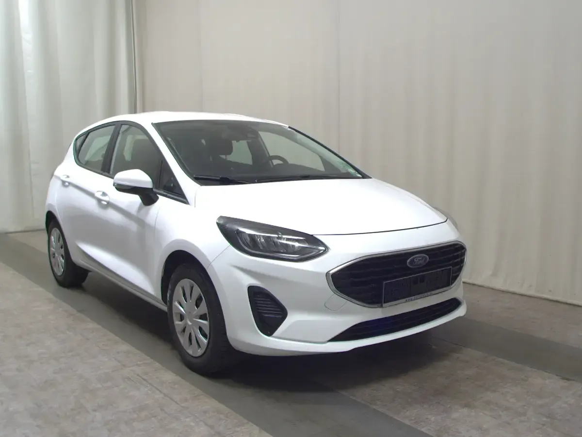 Gebraucht Ford Fiesta Cool & Connect 75 PS (55 kW) 2023 Weiss Kleinwagen