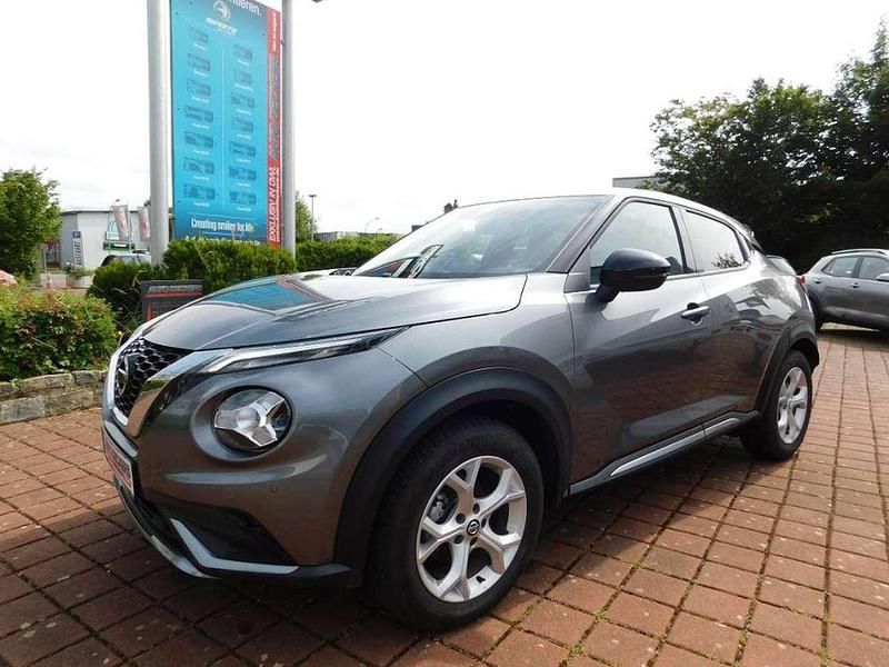 Gunmetal grey metallic Gebraucht 2020 Nissan Juke 360º SUV | 18.888 € (Etwas zu teuer) - Bild 1/4