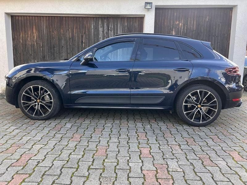 Gebraucht Porsche Macan S 258 PS (189 kW) 2017 Nachtblau SUV