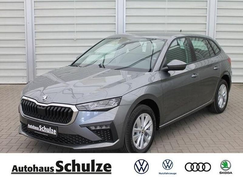 Grau Gebraucht 2024 Skoda Scala Selection Kleinwagen | 26.990 € (Teuer) - Bild 1/4