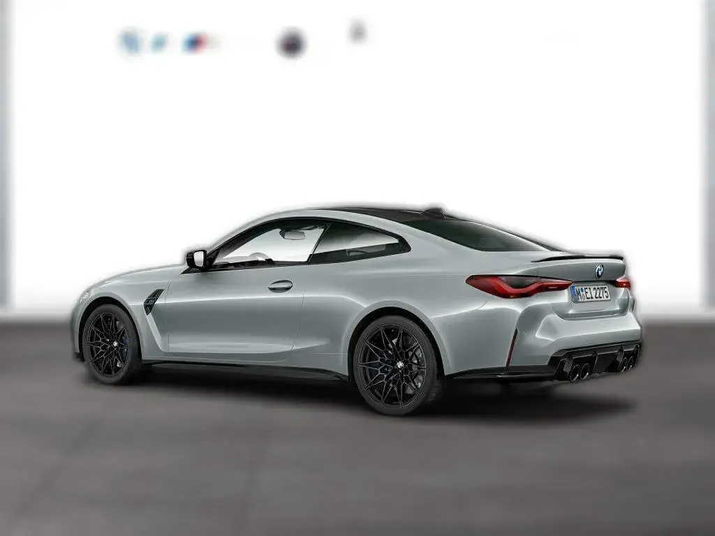 Używany BMW M4 Efficient Dynamics 510 KM (375 kW) 2022 Szary Coupe