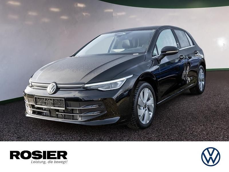 Schwarz / grenadillschwarz Neu 2025 VW Golf Style Limousine | 39.910 € (Etwas zu teuer) - Bild 1/4