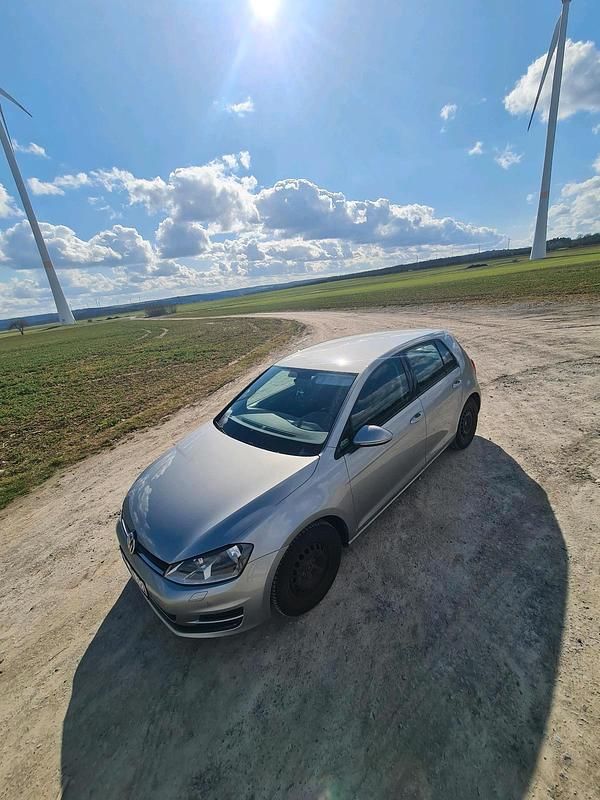 Gebraucht VW Golf VII 85 PS (62 kW) 2013 Limousine