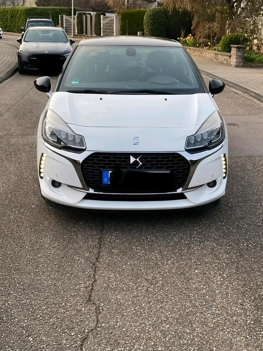 Gebraucht Citroën DS3 131 PS (96 kW) 2016 Weiß Kleinwagen