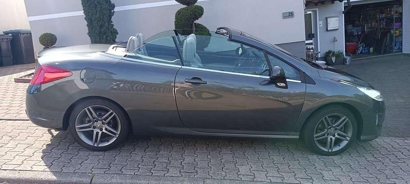 Grau Gebraucht 2011 Peugeot 308 CC Platinum Cabrio | 8.890 € (Superpreis) - Bild 1/4